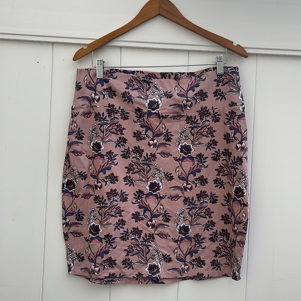 Charlotte Russe - Pink Floral Stretchy Skirt Size 3X